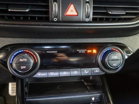 Used 2023 Kia Forte GT-Line w/ GT-Line Premium Package image 33