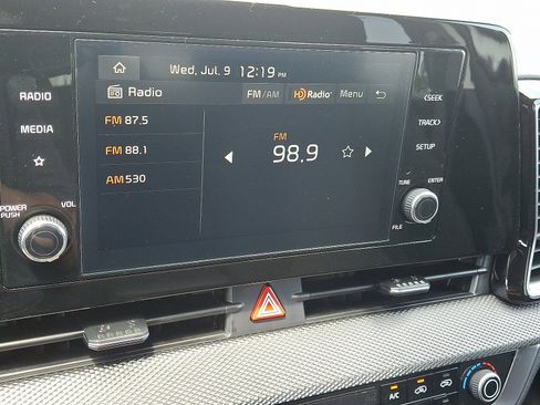 New 2025 Kia Sportage LX image 11