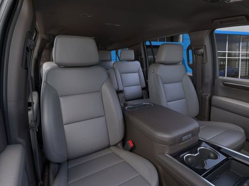 New 2026 Chevrolet Suburban LT w/ Comfort Package image 19
