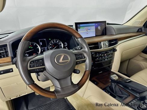 Certified 2021 Lexus LX 570 4WD w/ Luxury Package image 9