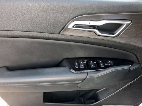 Used 2023 Kia Sportage X-Line image 11
