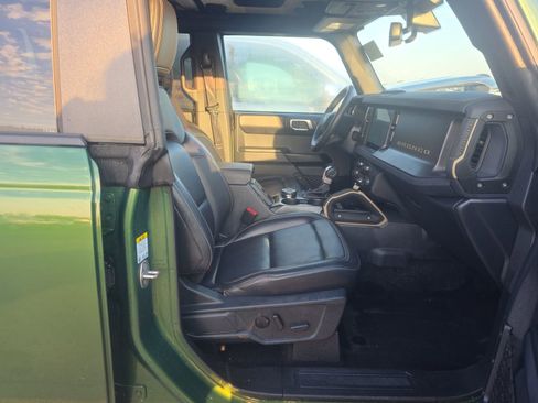 Used 2025 Ford Bronco Badlands AWD/4WD image 7