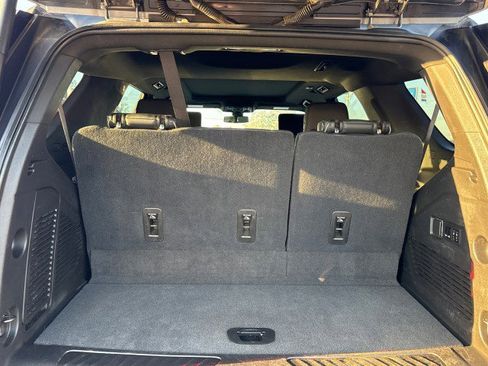 Used 2021 GMC Yukon SLT w/ SLT Luxury Plus Package image 19