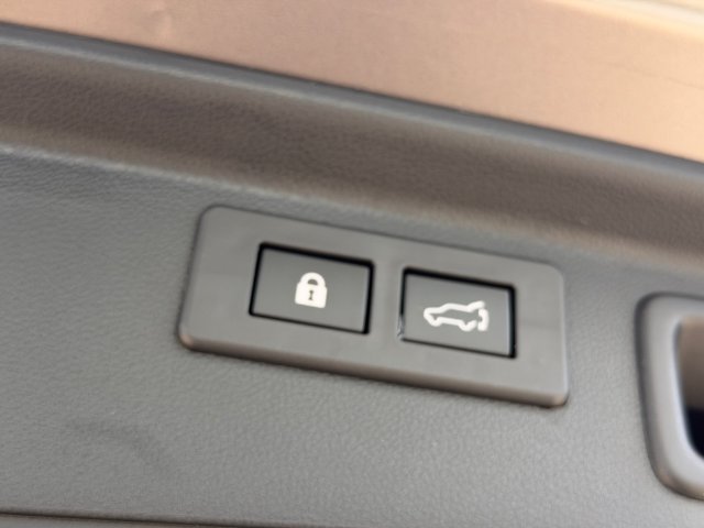 Used 2024 Subaru Forester Touring AWD/4WD image 16