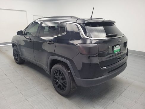 Used 2018 Jeep Compass Latitude w/ Cold Weather Group AWD/4WD image 5