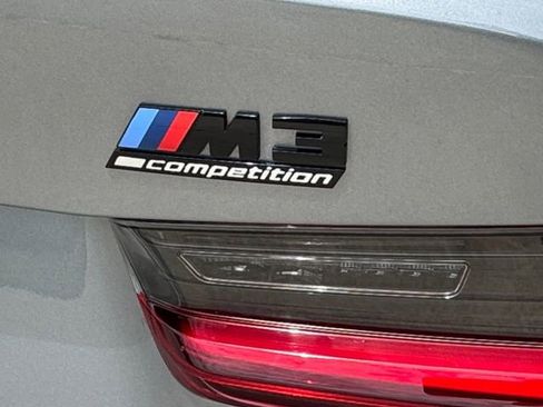 Used 2023 BMW M3 Competition w/ M Carbon Exterior Package image 32