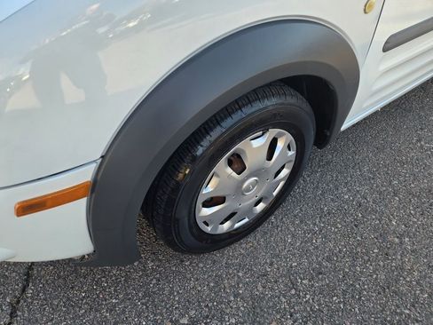 Used 2012 Ford Transit Connect XLT image 4