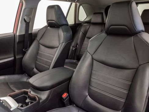 Used 2020 Toyota RAV4 Limited w/ Limited Grade Weather Package AWD/4WD image 9