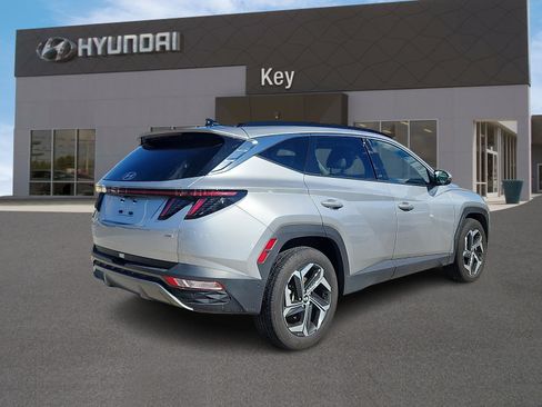 Certified 2024 Hyundai Tucson Limited AWD/4WD image 4