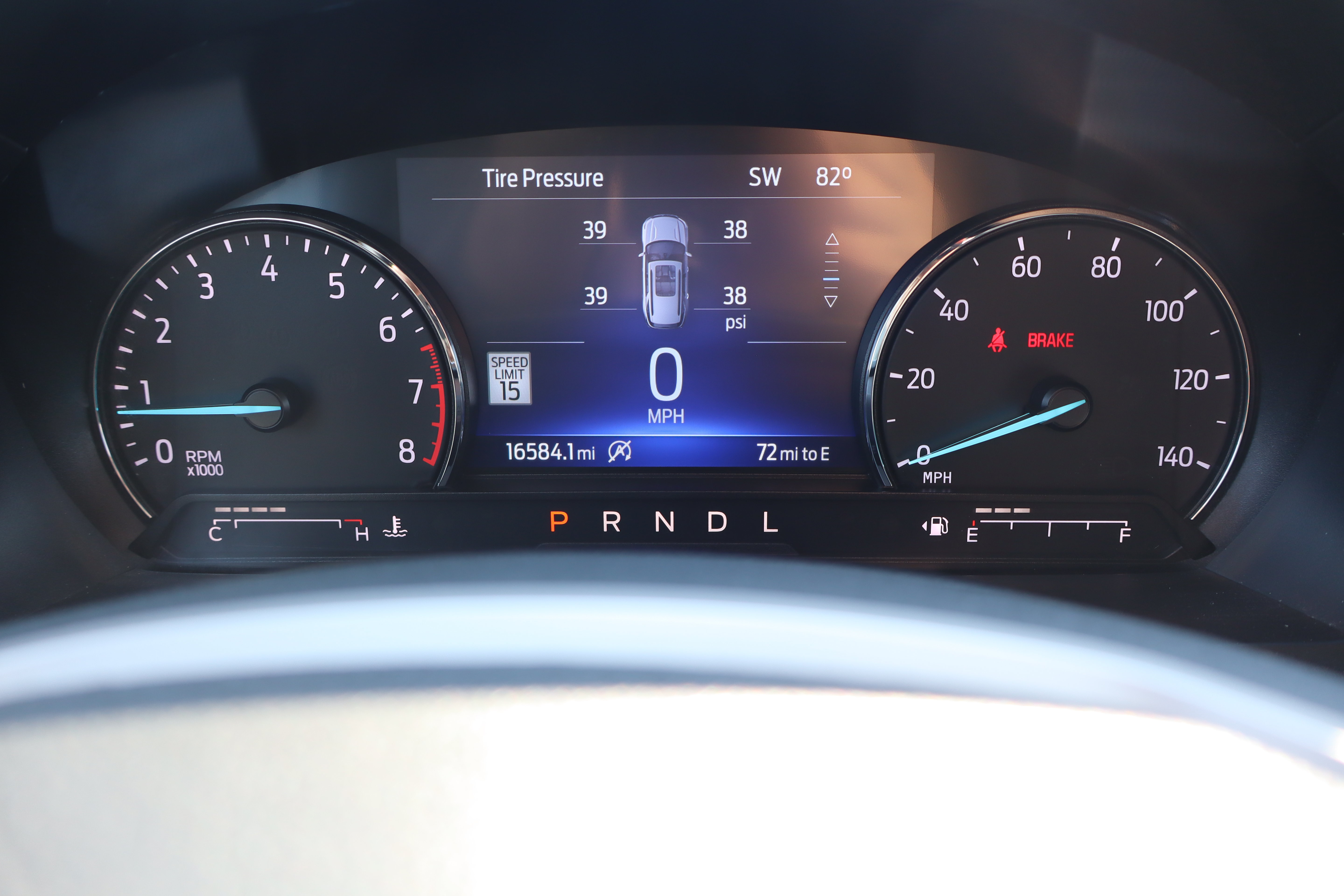 Used 2024 Ford Explorer XLT w/ Equipment Group 202A AWD/4WD image 32