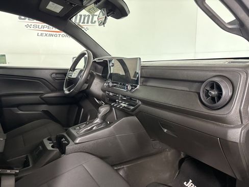 Used 2023 Chevrolet Colorado W/T image 28