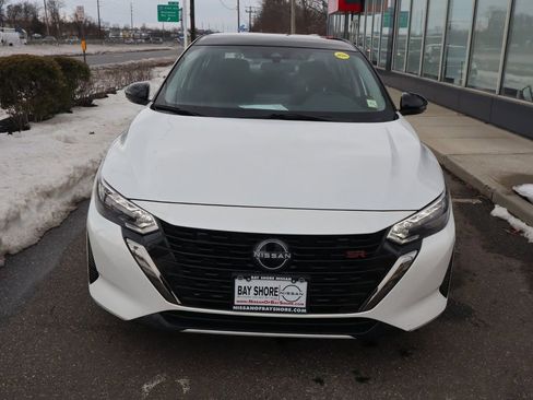 Certified 2025 Nissan Sentra SR image 3