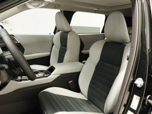 New 2026 Mitsubishi Outlander SE FWD image 7