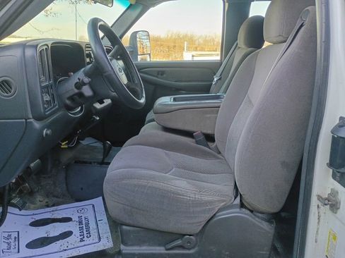 Used 2001 Chevrolet Silverado 3500 LT image 10