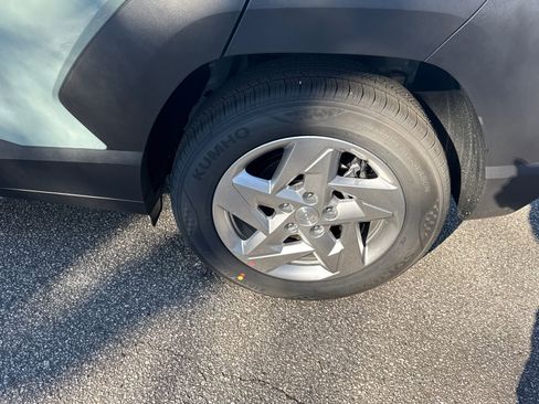 New 2026 Hyundai Kona SE image 19