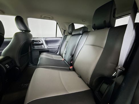 Used 2019 Toyota 4Runner SR5 Premium image 21