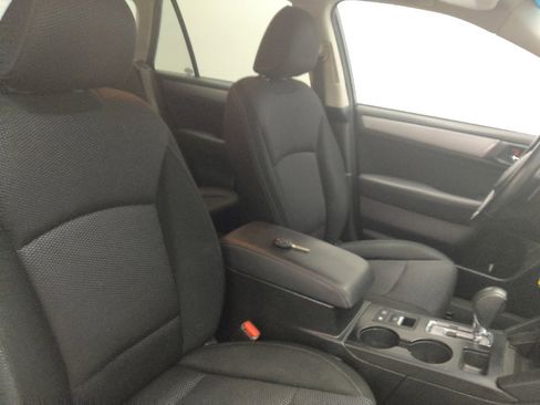 Used 2016 Subaru Outback 2.5i Premium image 21