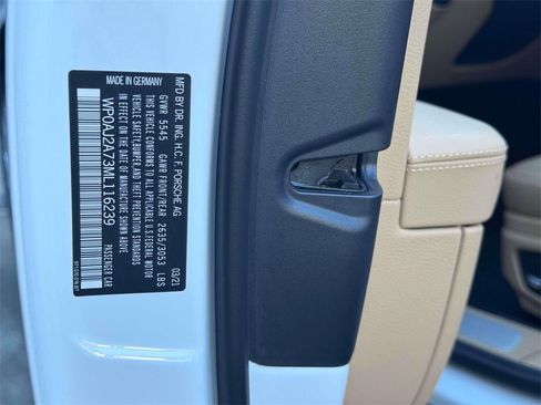 Used 2021 Porsche Panamera image 30