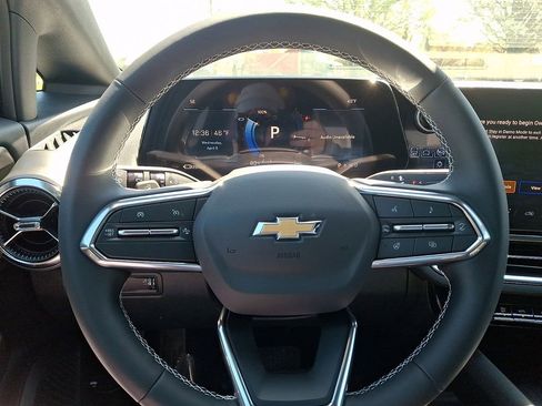 New 2026 Chevrolet Equinox EV LT w/ Comfort Package FWD image 14