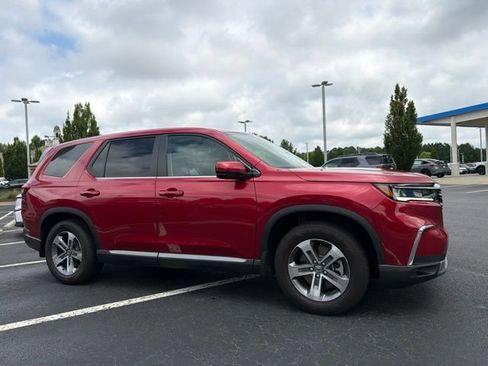 Certified 2025 Honda Pilot EX-L image 4