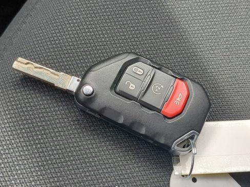 Used 2021 Jeep Wrangler Unlimited Sport image 39