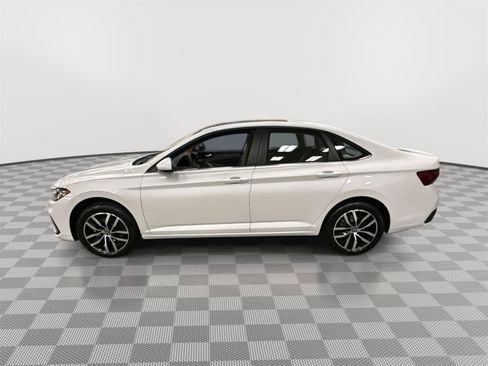 New 2026 Volkswagen Jetta SE image 8