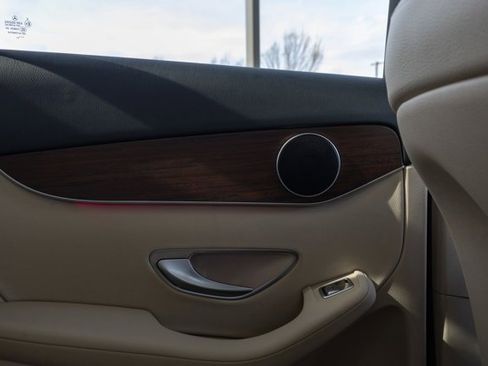 Certified 2022 Mercedes-Benz GLC 300 GLC 300 w/ Premium Package Lite image 30