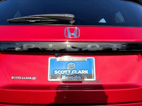 Used 2024 Honda Pilot EX-L image 25