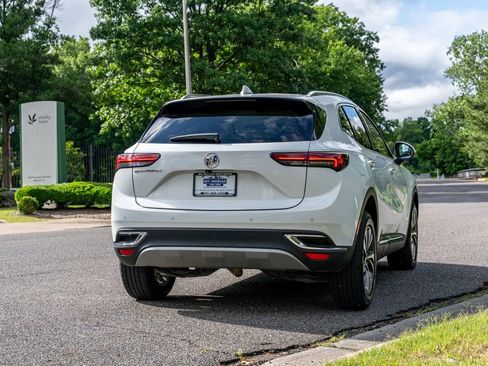 Used 2022 Buick Envision Essence w/ Technology Package I FWD image 6