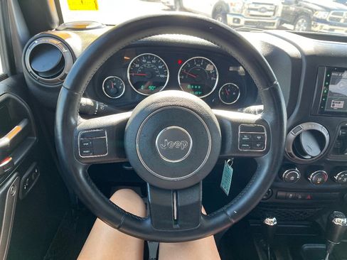 Used 2018 Jeep Wrangler Unlimited Sport S AWD/4WD image 17