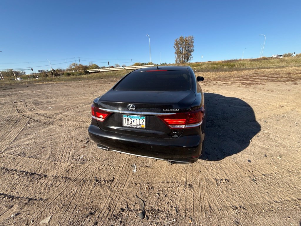 Used 2013 Lexus LS 460 AWD w/ F-Sport Pkg image 23
