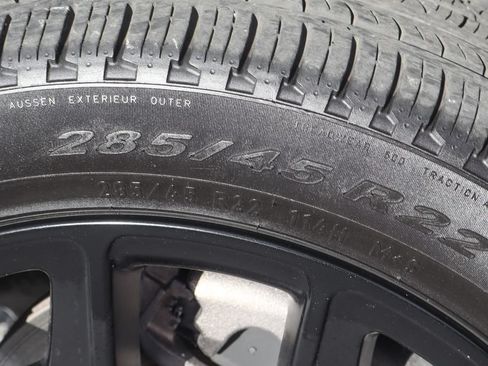 Used 2023 RAM 1500 Laramie AWD/4WD image 47