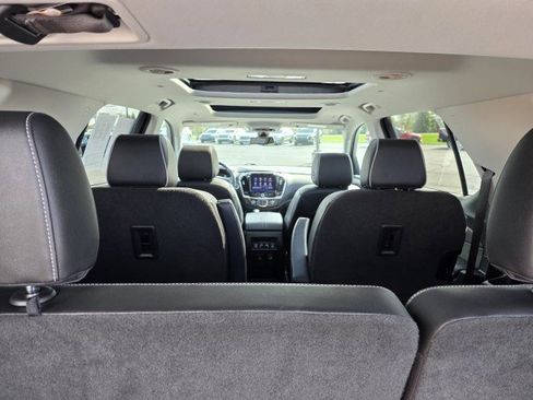 Used 2021 Chevrolet Traverse High Country FWD image 13