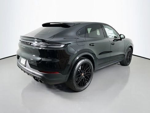 New 2026 Porsche Cayenne S image 9