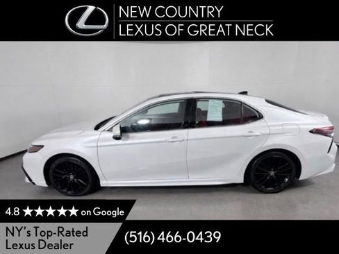 Used 2022 Toyota Camry XSE AWD/4WD image 6