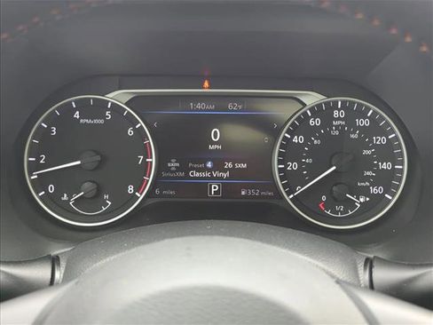 New 2025 Nissan Sentra SR w/ SR Premium Package FWD image 10