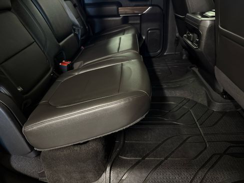 Used 2020 Chevrolet Silverado 1500 LT Trail Boss image 18