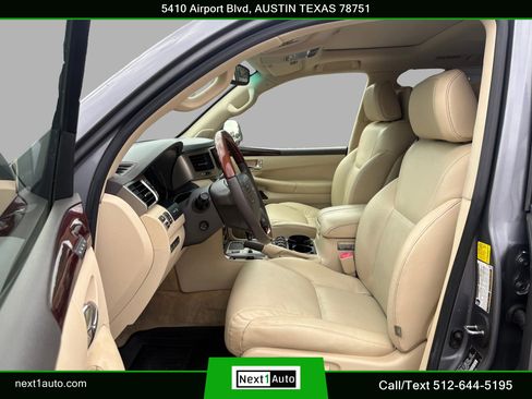 Used 2013 Lexus LX 570 4WD image 18