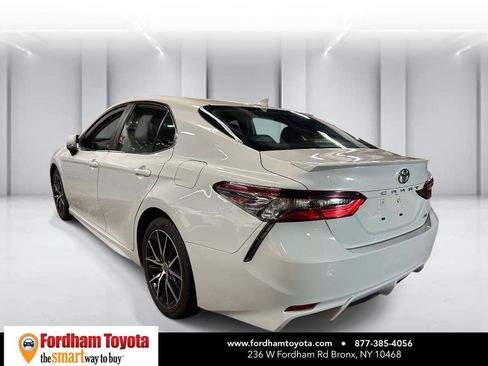 Certified 2023 Toyota Camry SE FWD image 6