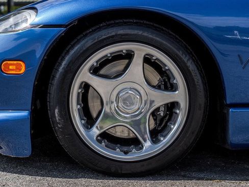 Used 1996 Dodge Viper GTS image 31