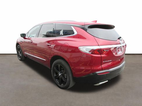 Used 2024 Buick Enclave Essence w/ Sport Touring Edition FWD image 5