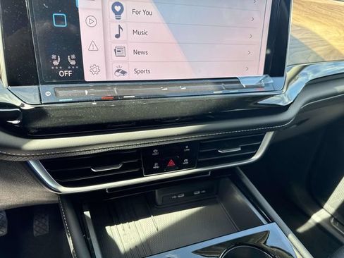 New 2026 Volkswagen Atlas SE FWD image 11