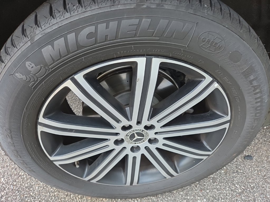Used 2024 Mercedes-Benz GLE 450e 4MATIC image 11