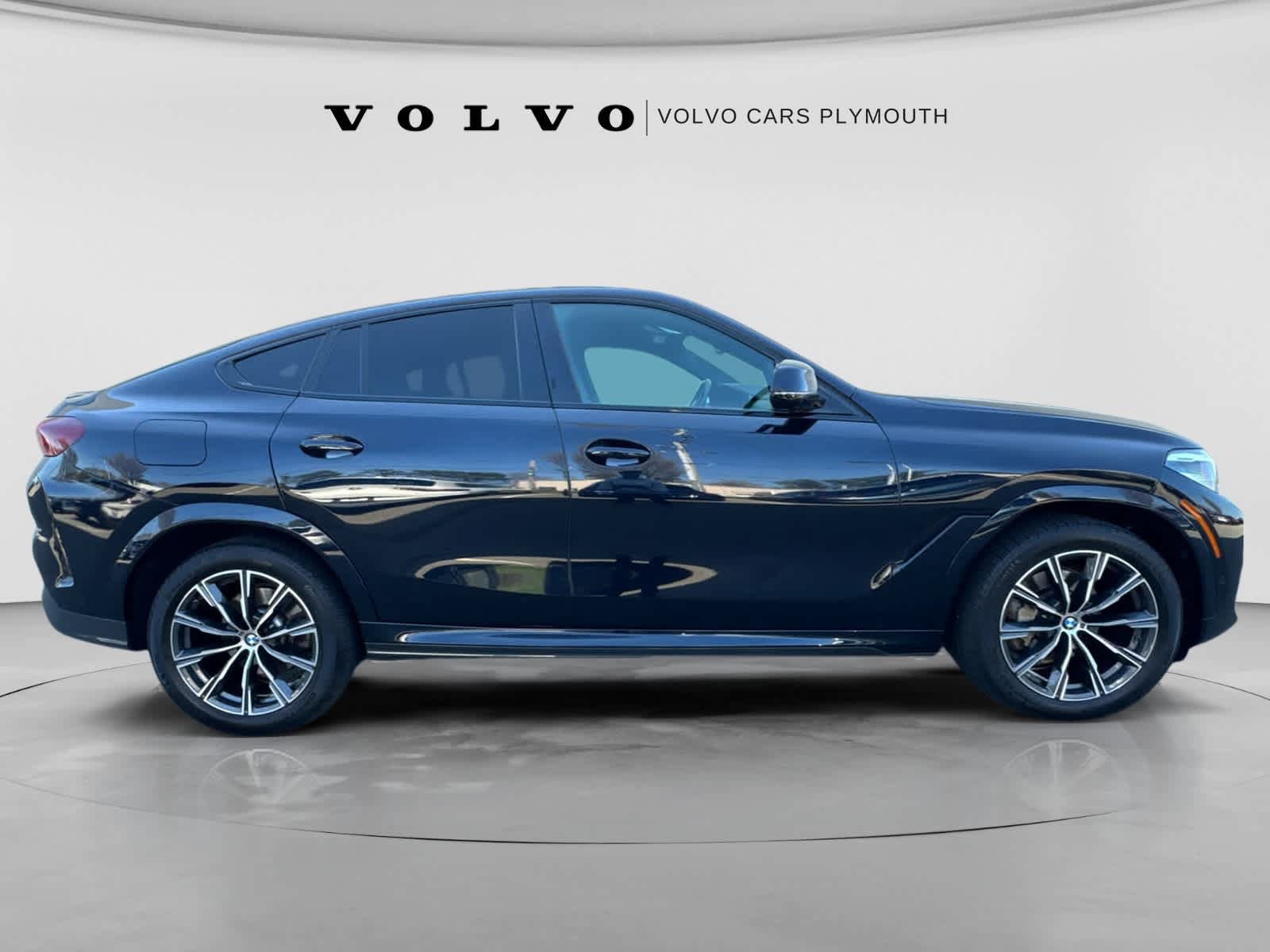 Used 2022 BMW X6 xDrive40i w/ M Sport Package AWD/4WD image 10