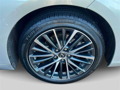 Certified 2023 Lexus ES 350 w/ Premium Package image 6