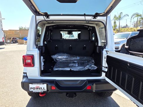 New 2026 Jeep Wrangler Unlimited Rubicon AWD/4WD image 17