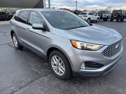 Used 2024 Ford Edge SEL w/ Convenience Package image 7