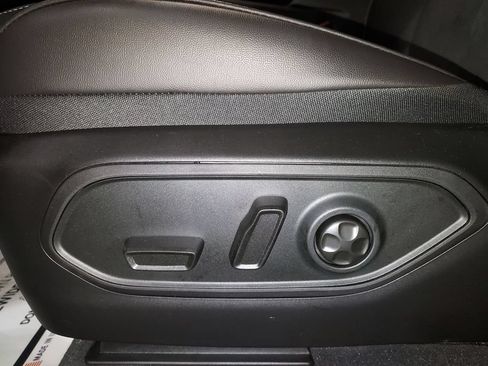 New 2026 Jeep Grand Cherokee Altitude AWD/4WD image 18