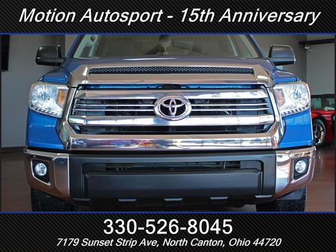 Used 2017 Toyota Tundra SR5 AWD/4WD image 3