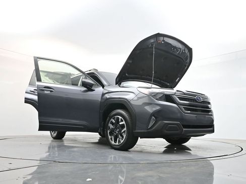 Used 2025 Subaru Forester Premium w/ Convenience Package #1 AWD/4WD image 36